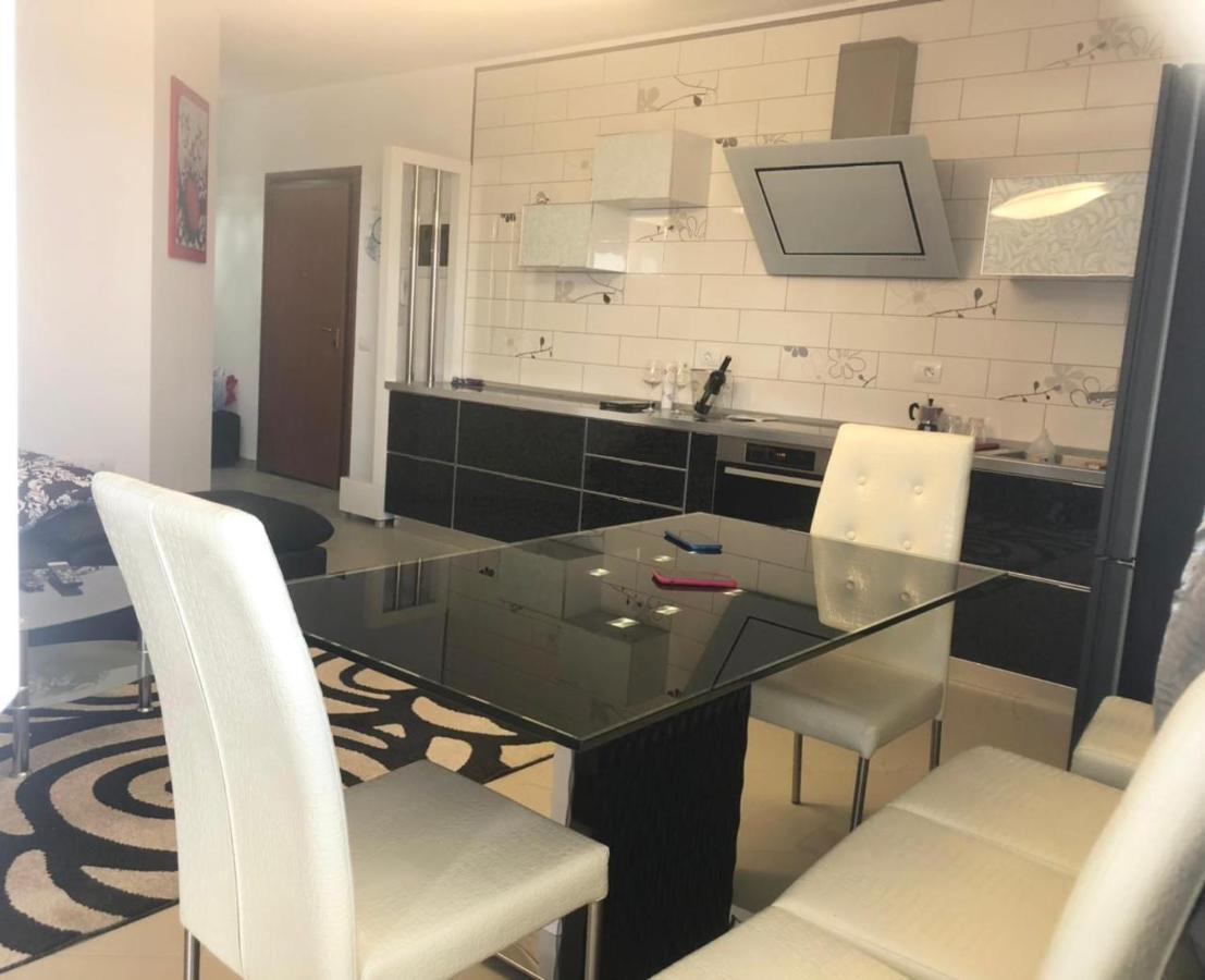 Vale House Holiday Apartment Vlorë Eksteriør billede